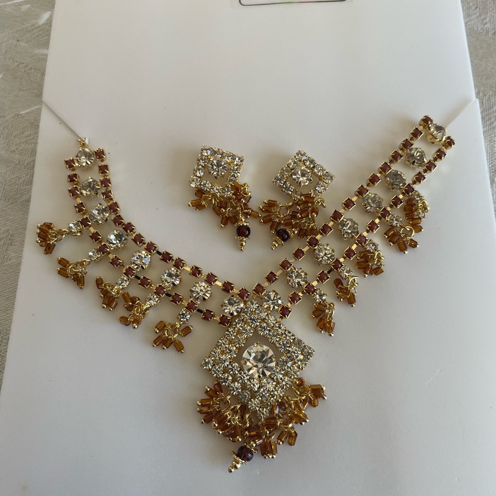 Costume Jewelry necklace and earring set